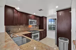 3520 Oaks Way, Pompano Beach, FL 33069 - Photo 13