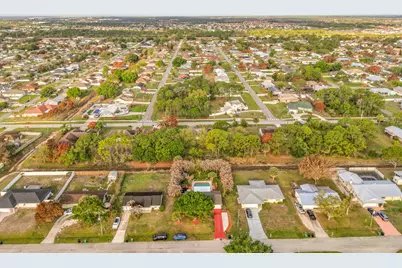 534 NW Kingston Street, Port Saint Lucie, FL 34983 - Photo 3