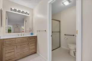 10831 SE Sea Pines Cir, Hobe Sound, FL 33455 - Photo 17