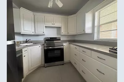 9235 Lagoon Place #310, Davie, FL 33324 - Photo 3