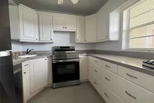 9235 Lagoon Pl, Davie, FL 33324 - Photo 3