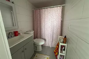 9235 Lagoon Pl, Davie, FL 33324 - Photo 5