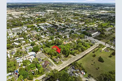 5133 Pine Grove Drive, West Palm Beach, FL  - Photo 3
