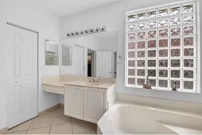 13738 Plaza Mayor Drive, Delray Beach, FL 33446 - Photo 29