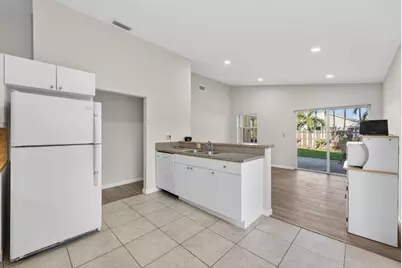 9549 NW 9th Court, Plantation, FL 33324 - Photo 11