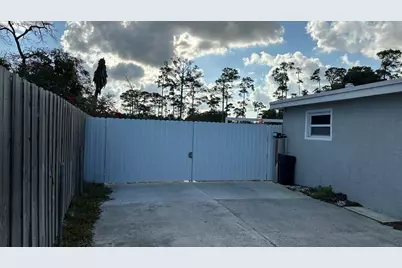 2364 S Haverhill Road, West Palm Beach, FL 33415 - Photo 3