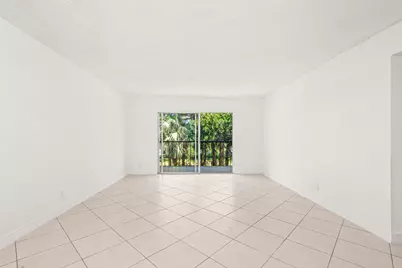 7301 Amberly Lane #304, Delray Beach, FL 33446 - Photo 13