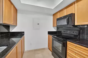 99 SE Mizner Blvd, Boca Raton, FL 33432 - Photo 9