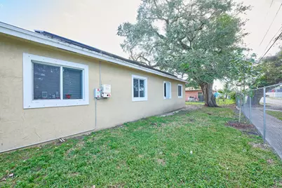 3298 NW 49th Street, Miami, FL 33142 - Photo 7