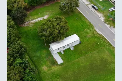 585 NW Avenue D, Moore Haven, FL 33471 - Photo 17