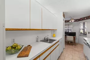 1251 SW 125th Ave, Pembroke Pines, FL 33027 - Photo 5