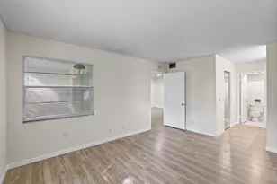 1251 SW 125th Ave, Pembroke Pines, FL 33027 - Photo 23