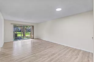 1251 SW 125th Ave, Pembroke Pines, FL 33027 - Photo 17