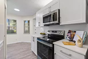 1251 SW 125th Ave, Pembroke Pines, FL 33027 - Photo 1