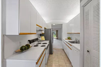 1251 SW 125th Avenue #105-t, Pembroke Pines, FL 33027 - Photo 3