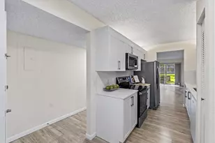 1251 SW 125th Ave, Pembroke Pines, FL 33027 - Photo 11