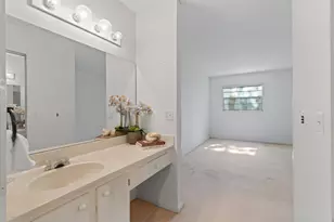 1251 SW 125th Ave, Pembroke Pines, FL 33027 - Photo 15