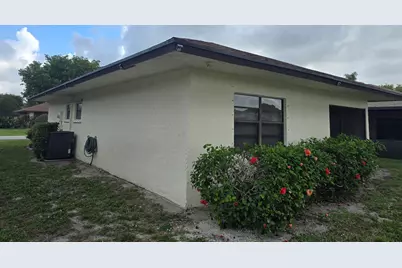 5255 Mendoza Street, West Palm Beach, FL 33415 - Photo 5
