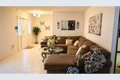 8528 Windsor Drive, Miramar, FL 33025 - Photo 15