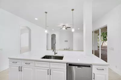2013 Harbor View Circle, Weston, FL 33327 - Photo 9