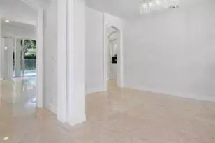 2013 Harbor View Cir, Weston, FL 33327 - Photo 9