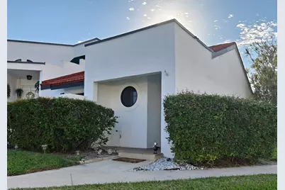 385 NW 36th Avenue, Deerfield Beach, FL 33442 - Photo 1