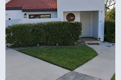385 NW 36th Avenue, Deerfield Beach, FL 33442 - Photo 3