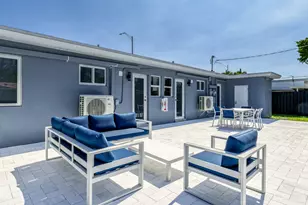 2017 NE 26th St, Wilton Manors, FL 33305 - Photo 13