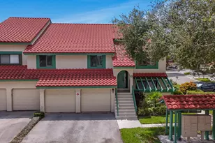 9 Lexington Ln E, Palm Beach Gardens, FL 33418 - Photo 1