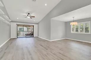 9 Lexington Ln E, Palm Beach Gardens, FL 33418 - Photo 15