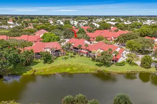 9 Lexington Ln E, Palm Beach Gardens, FL 33418 - Photo 7