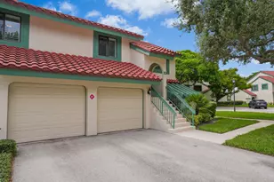 9 Lexington Ln E, Palm Beach Gardens, FL 33418 - Photo 3