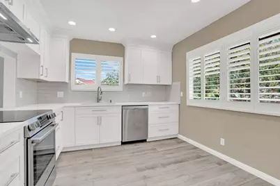 9 Lexington Lane E #H, Palm Beach Gardens, FL 33418 - Photo 13