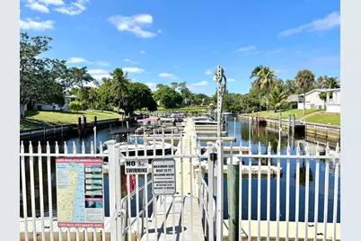 615 Alamanda Lane, Deerfield Beach, FL 33442 - Photo 29