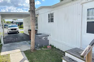 615 Alamanda Ln, Deerfield Beach, FL 33442 - Photo 9