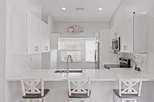 12 Paxford Ln W, Boynton Beach, FL 33426 - Photo 9