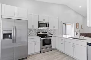 12 Paxford Ln W, Boynton Beach, FL 33426 - Photo 7