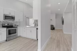 12 Paxford Ln W, Boynton Beach, FL 33426 - Photo 5