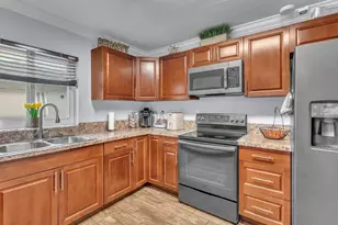 4710 NW 16th Ct, Lauderhill, FL 33313 - Photo 9