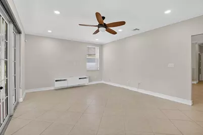 1716 NW 166th Avenue, Pembroke Pines, FL 33028 - Photo 17