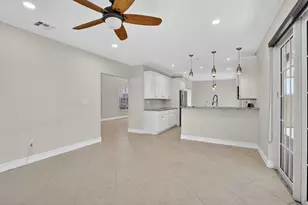 1716 NW 166th Ave, Pembroke Pines, FL 33028 - Photo 17