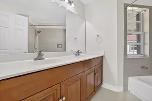 1716 NW 166th Ave, Pembroke Pines, FL 33028 - Photo 35