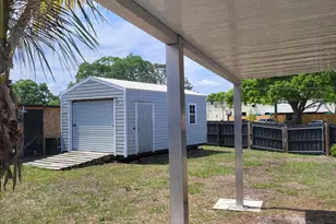 272 SW Crescent Ave, Port Saint Lucie, FL 34984 - Photo 25