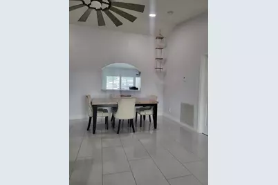 272 SW Crescent Avenue, Port Saint Lucie, FL 34984 - Photo 9