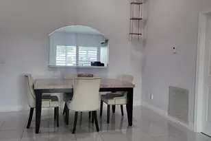 272 SW Crescent Ave, Port Saint Lucie, FL 34984 - Photo 9