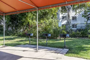 701 NW 19th Street NW, Fort Lauderdale, FL 33311 - Photo 17