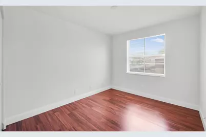 2581 Riverside Drive, Coral Springs, FL 33065 - Photo 11