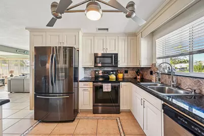 818 SE 9th Terrace, Deerfield Beach, FL 33441 - Photo 21