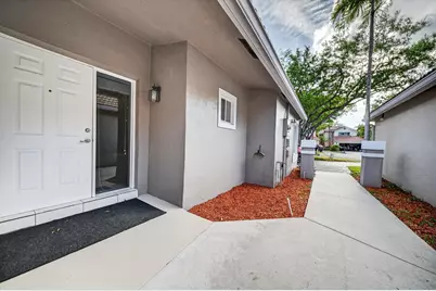 10160 NW 3rd Court, Plantation, FL 33324 - Photo 3