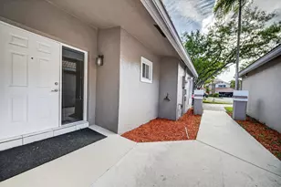 10160 NW 3rd Ct, Plantation, FL 33324 - Photo 3